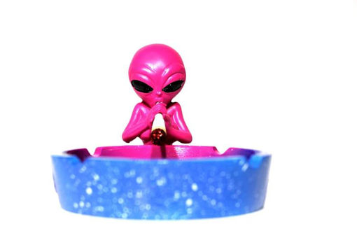 Picture of Resign Smoking Alien Large Ashtray